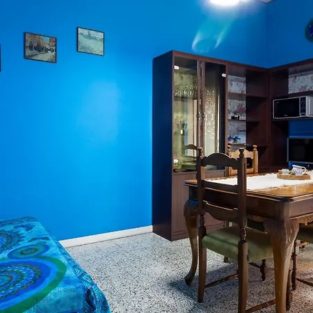 Apartamento Guesthost - Un Tocco Di Blu - La Vegra Ferrara